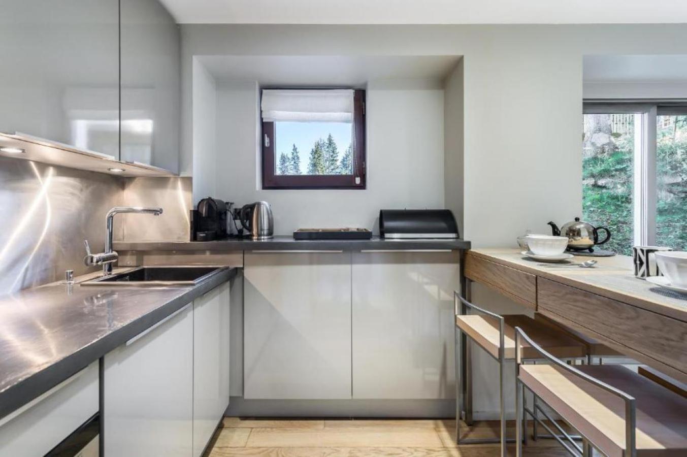 Sap Apartment Корчевел Екстериор снимка