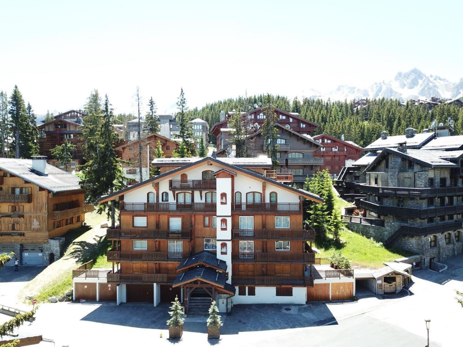 Sap Apartment Корчевел Екстериор снимка